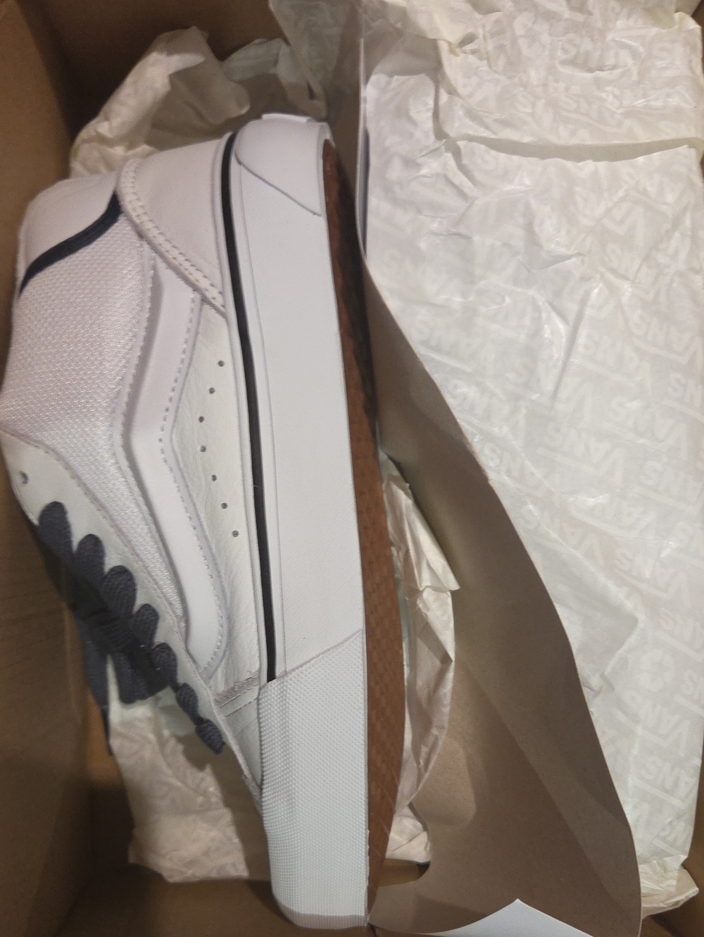 Vans Brand New Inbox Knu Mid White Sneakers